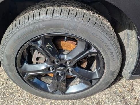 Used 2018 Dodge Journey Crossroad AWD/4WD image 19