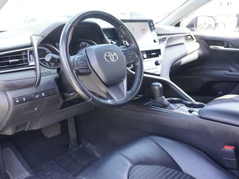 Used 2022 Toyota Camry SE w/ Audio Upgrade Package FWD image 10