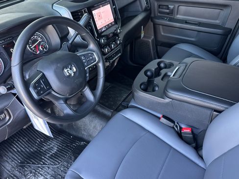 New 2025 RAM 3500 Tradesman w/ Chrome Appearance Group image 9