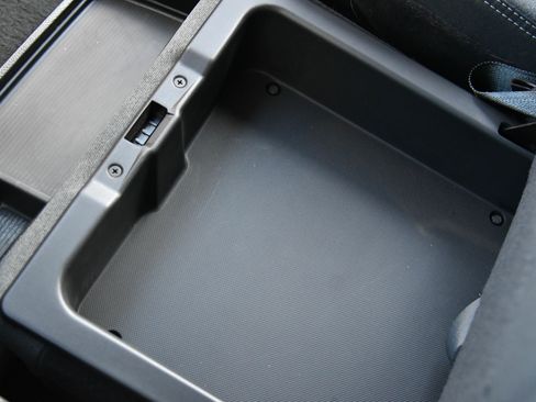 Used 2024 RAM 2500 Big Horn w/ Night Edition image 33