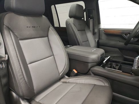 New 2026 GMC Yukon XL Denali w/ Sun & Power Step Package image 9