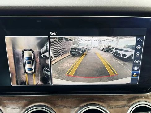 Used 2017 Mercedes-Benz E 300 image 33