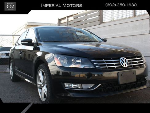 Used 2014 Volkswagen Passat 1.8T SEL Premium image 1