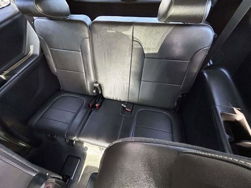 Used 2023 Chevrolet Traverse LT w/ LPO, Floor Liner Package image 12