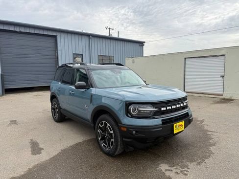 Used 2021 Ford Bronco Sport Outer Banks AWD/4WD image 3