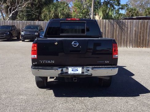 Used 2011 Nissan Titan SV w/ SV Premium Utility Pkg image 6