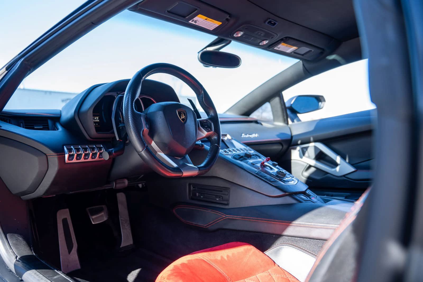 Used 2012 Lamborghini Aventador LP 700-4 AWD/4WD image 2