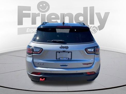 Used 2022 Jeep Compass Trailhawk w/ Trailhawk Elite Group AWD/4WD image 6