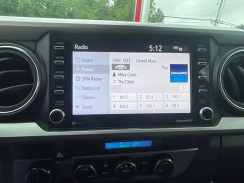 Used 2021 Toyota Tacoma SR5 AWD/4WD image 14