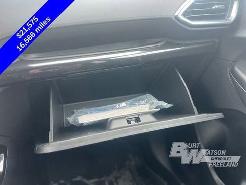 Used 2023 Chevrolet TrailBlazer LT w/ LPO, Blackout Package image 18