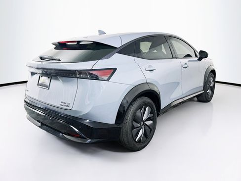 Used 2023 Nissan Ariya AWD image 9