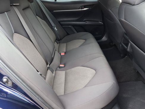 Used 2022 Toyota Camry LE FWD image 12