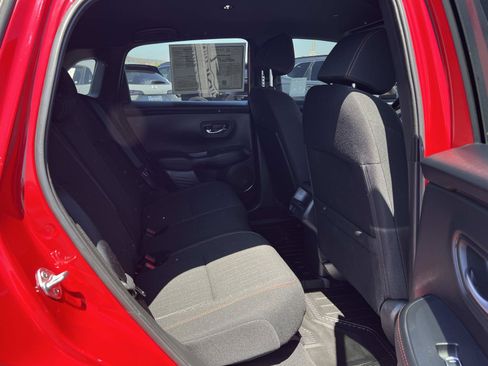 Certified 2025 Honda HR-V Sport image 29