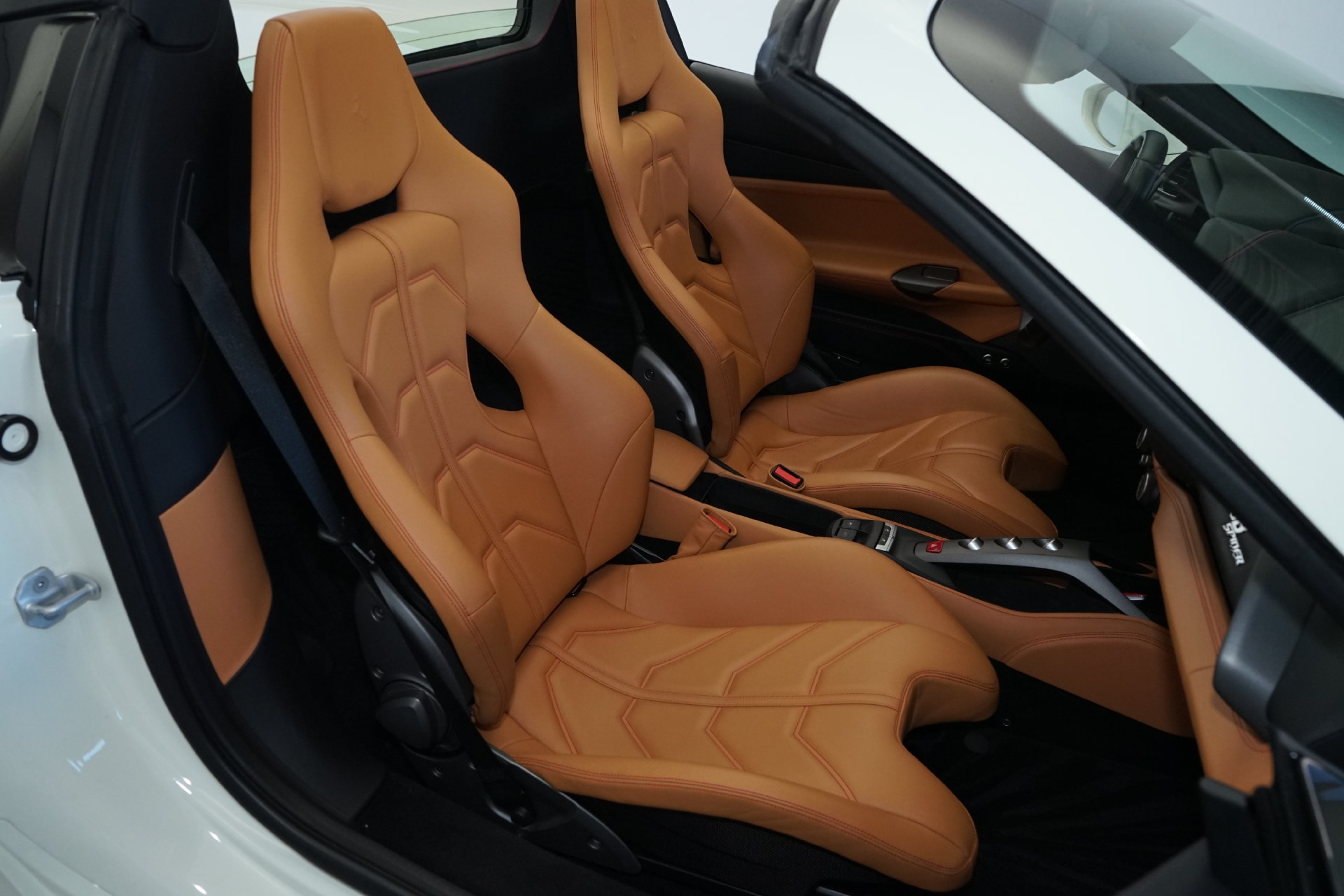 Used 2018 Ferrari 488 Spider RWD image 12