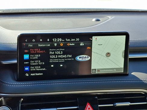 Certified 2025 Genesis G70 3.3T Advanced image 18