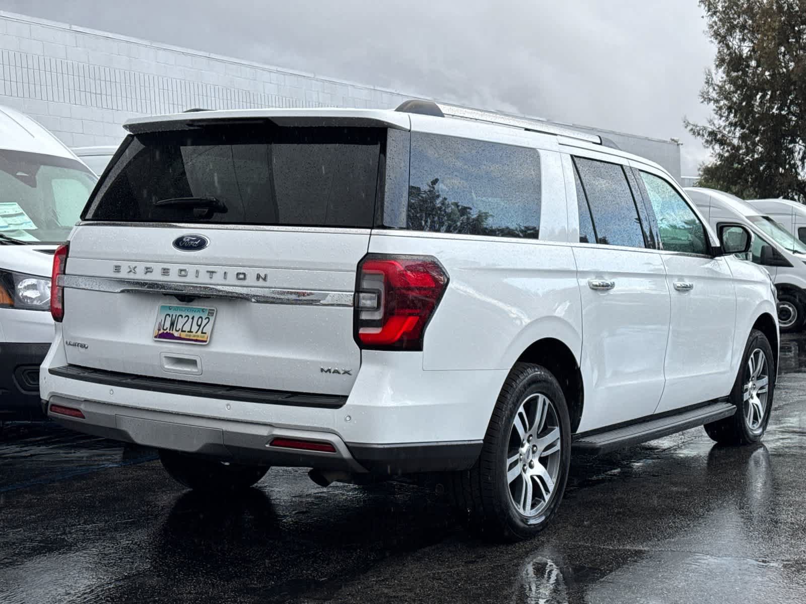Used 2024 Ford Expedition Max Limited RWD image 4