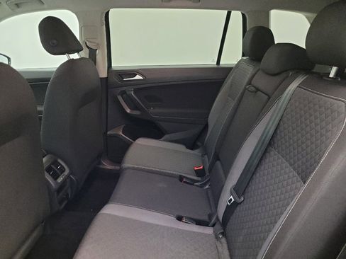 Used 2021 Volkswagen Tiguan S FWD image 18