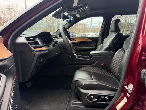 Used 2025 Jeep Grand Cherokee L Summit image 14