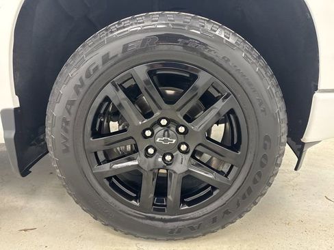 Used 2023 Chevrolet Silverado 1500 Custom w/ LPO, Dark Essentials Package image 30