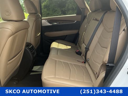 Used 2021 Cadillac XT5 Premium Luxury w/ Platinum Package AWD/4WD image 14
