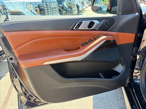 Used 2021 BMW X5 sDrive40i w/ M Sport Package RWD image 20