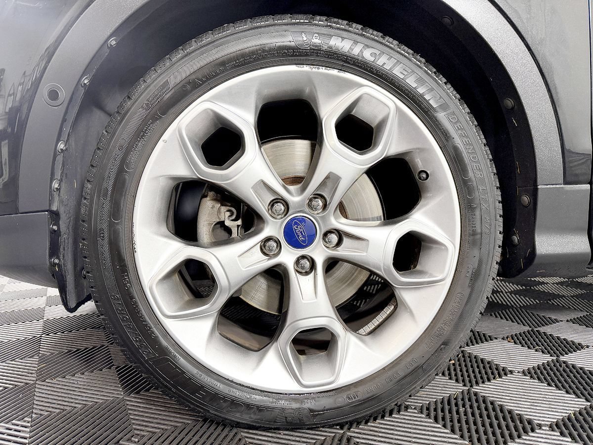 Used 2014 Ford Escape Titanium w/ Equipment Group 401A AWD/4WD image 22