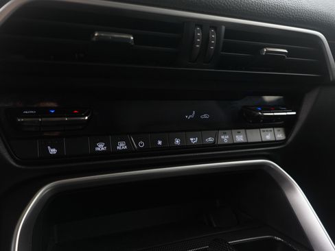 Certified 2024 MAZDA CX-90 Plug-In Hybrid w/ Preferred image 22