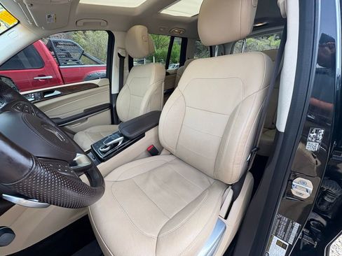 Used 2019 Mercedes-Benz GLS 550 4MATIC image 16