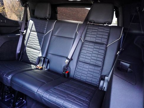 Used 2025 Cadillac Escalade V image 10