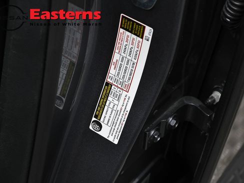 Used 2024 Nissan Pathfinder SL AWD/4WD image 35
