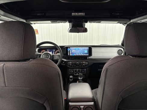 Used 2024 Jeep Wrangler Sport S image 14