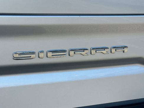 Used 2020 GMC Sierra 1500 SLT w/ SLT Premium Plus Package image 28