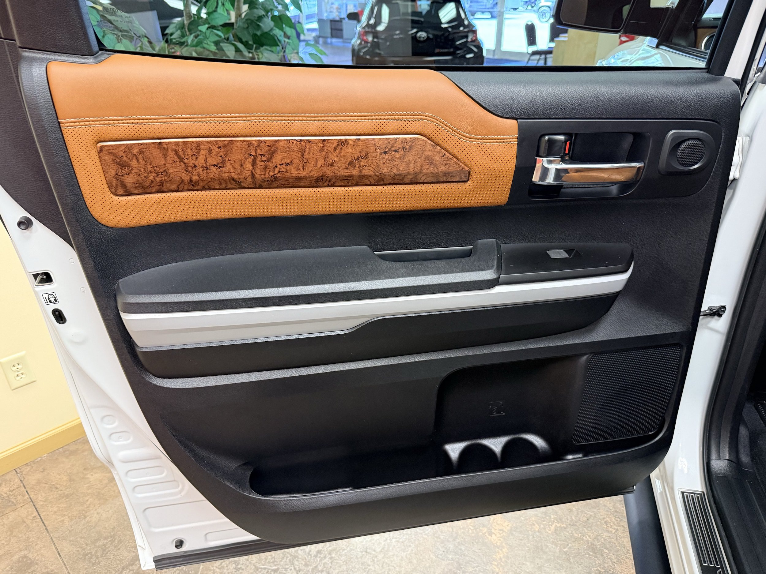 Used 2019 Toyota Tundra 1794 Edition AWD/4WD image 28