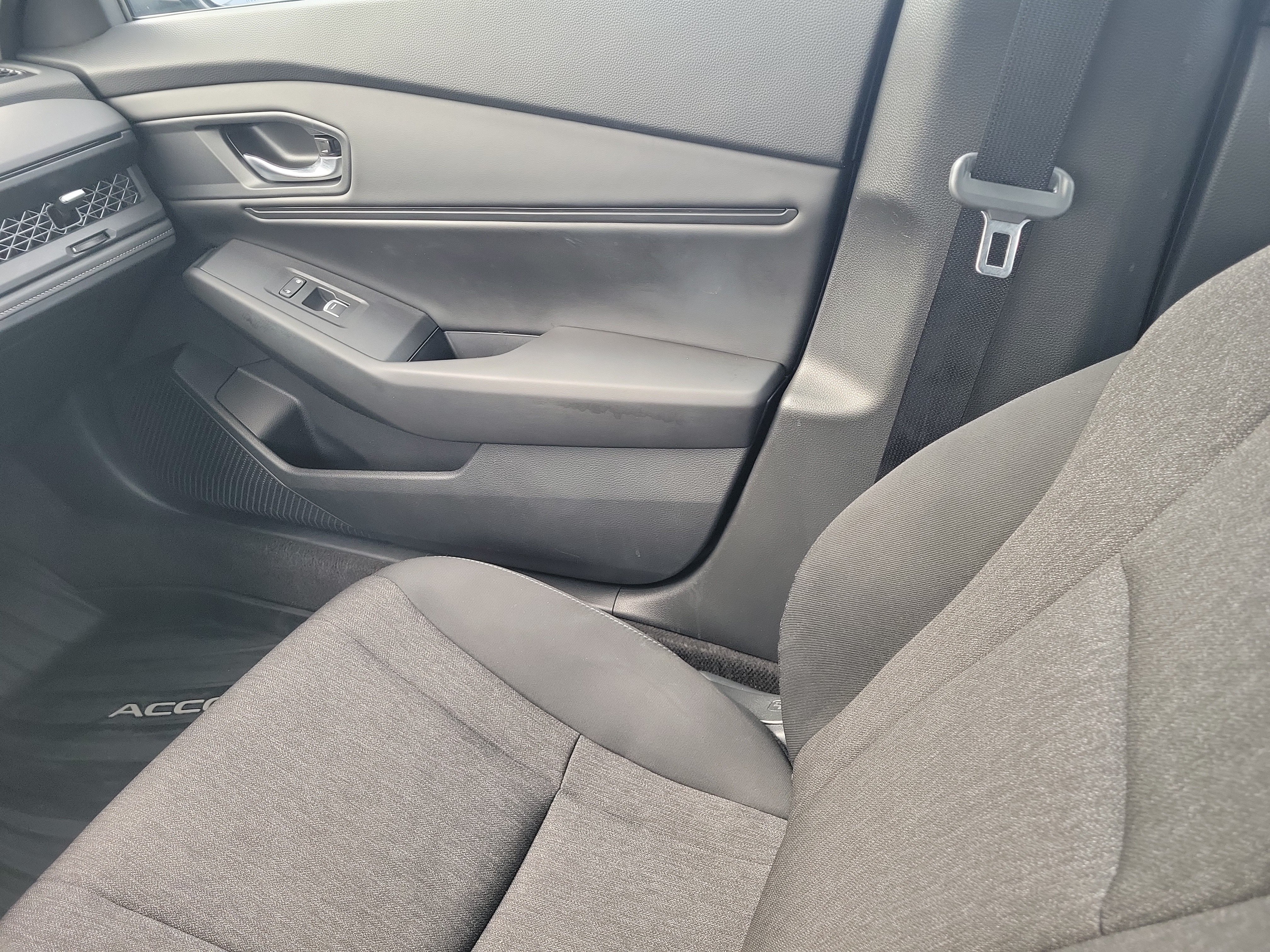 Used 2024 Honda Accord EX image 18