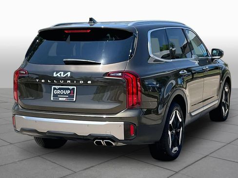Used 2025 Kia Telluride S FWD image 12