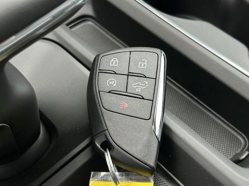 New 2026 GMC Sierra 1500 SLT image 44