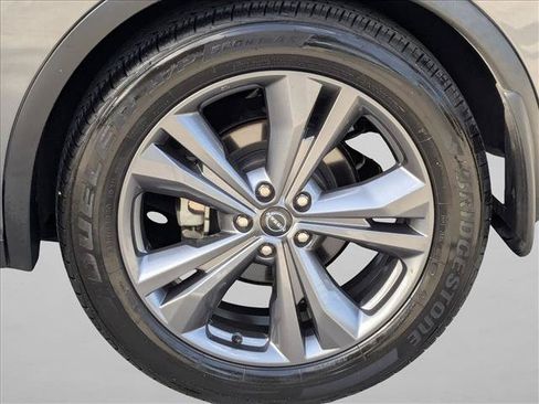 Certified 2024 Nissan Murano Platinum w/ Cargo Package FWD image 24