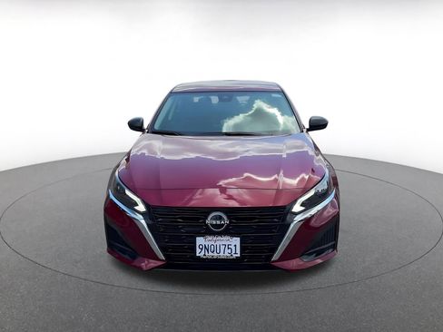 Used 2025 Nissan Altima 2.5 SV FWD image 4