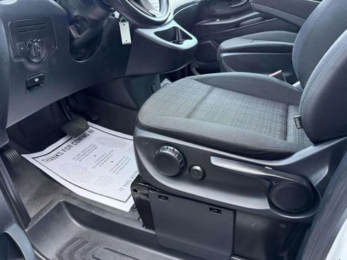 Used 2019 Mercedes-Benz Metris image 16