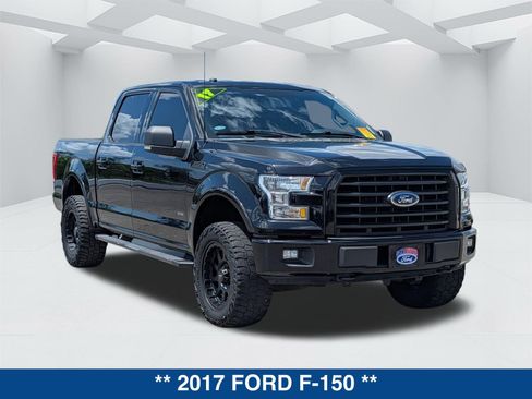 Used 2017 Ford F150 XLT w/ Equipment Group 302A Luxury image 2