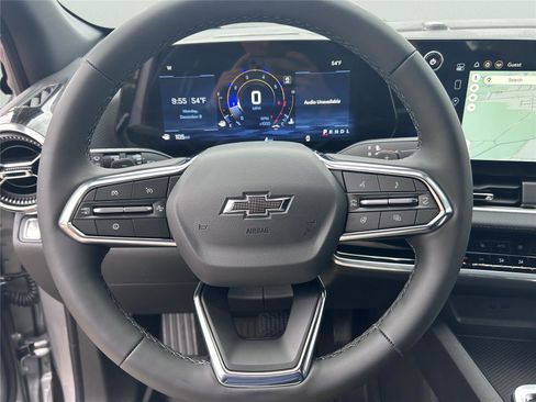 New 2026 Chevrolet Equinox LT w/ Convenience Package II image 16