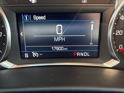 Used 2024 Chevrolet Equinox LT w/ LPO, Floor Liner Package FWD image 32