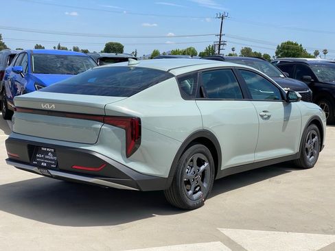 New 2026 Kia K4 FWD image 3