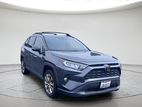 Used 2019 Toyota RAV4 XLE Premium w/ All Weather Liner Package AWD/4WD image 1