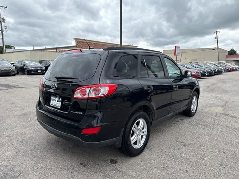 Used 2010 Hyundai Santa Fe GLS FWD image 6