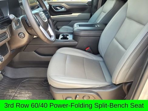 Used 2023 GMC Yukon SLT w/ SLT Luxury Package RWD image 30