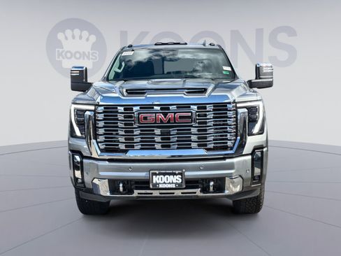 New 2026 GMC Sierra 2500 Denali w/ Denali Reserve Package image 11