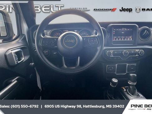 Used 2022 Jeep Wrangler Unlimited Sport image 5