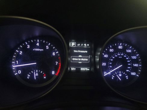 Used 2018 Hyundai Santa Fe Sport FWD image 23