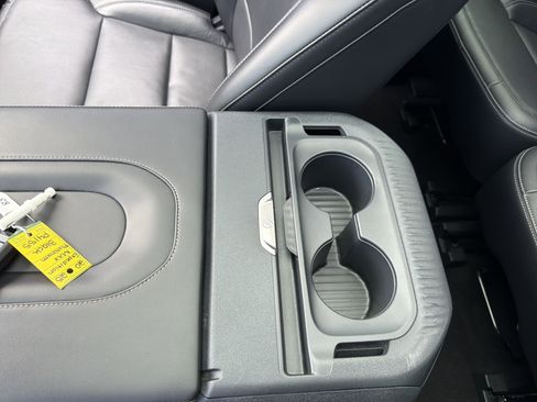 Used 2025 Ford Expedition Max Platinum image 84